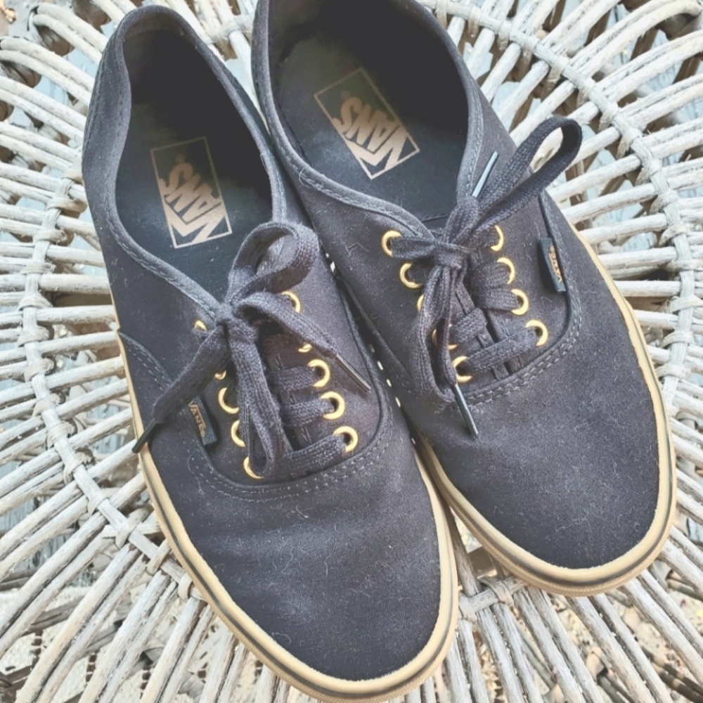 Black Gum Sole Vans